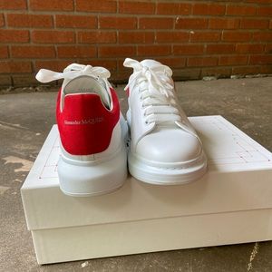 McQueen size 42(9) only worn once